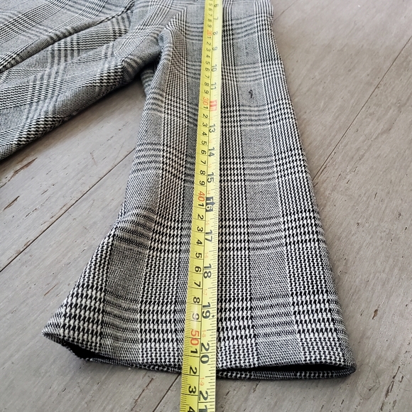 Cue Plaid Fitted Waist Grey & Black Knee-length Dress - Size 8 - Picture 10 of 11